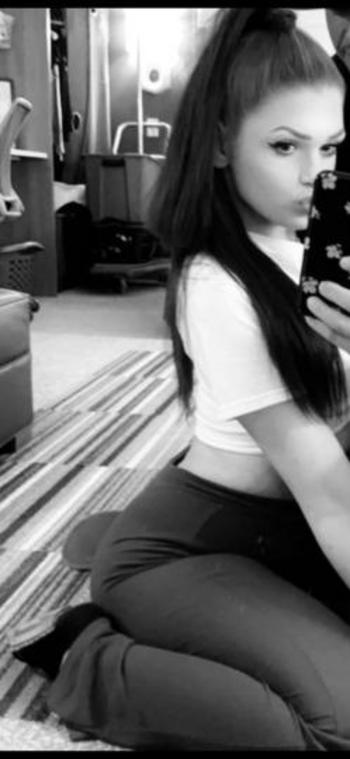 Lola, 24  female escort, Phoenix