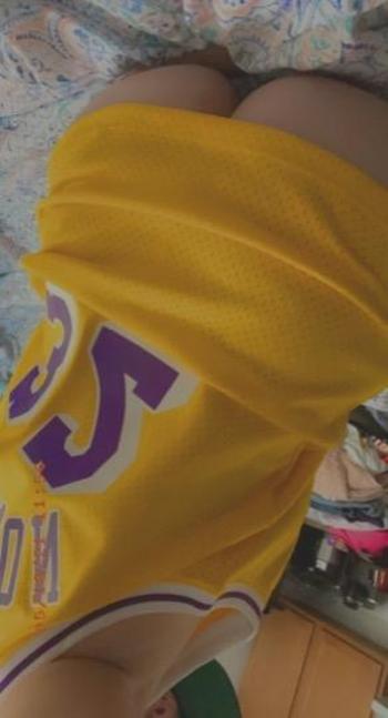 Lizzie, 26  female escort, Phoenix