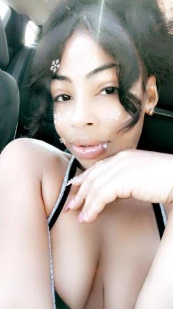 Angel/ Slim, 21  female escort, Phoenix