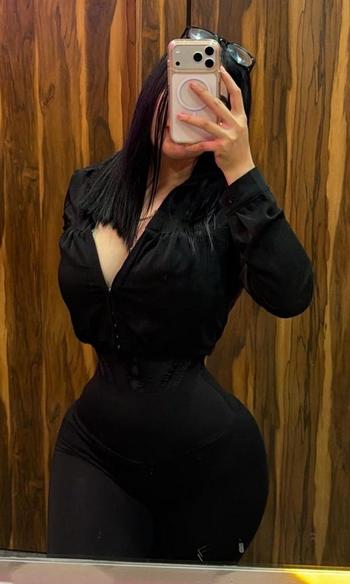 281-258-0977, 27  female escort, Phoenix