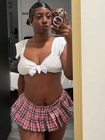 Slim, 22  female escort, Phoenix
