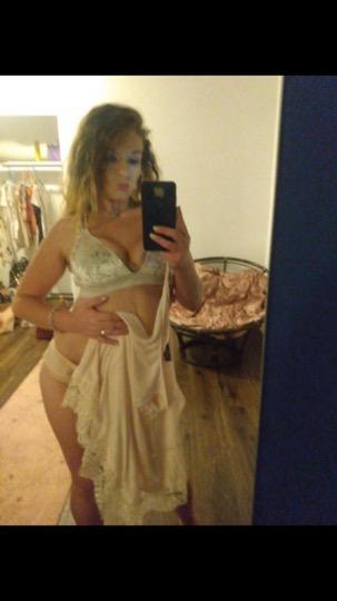escort photo 2