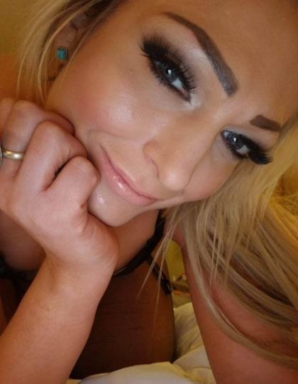 escort photo 9